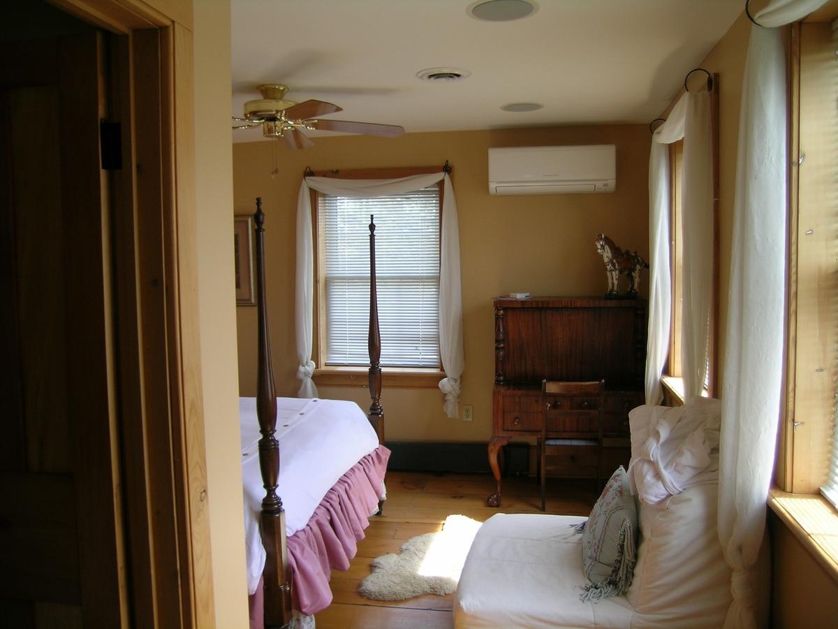 Emilyville Inn Campbellford エクステリア 写真